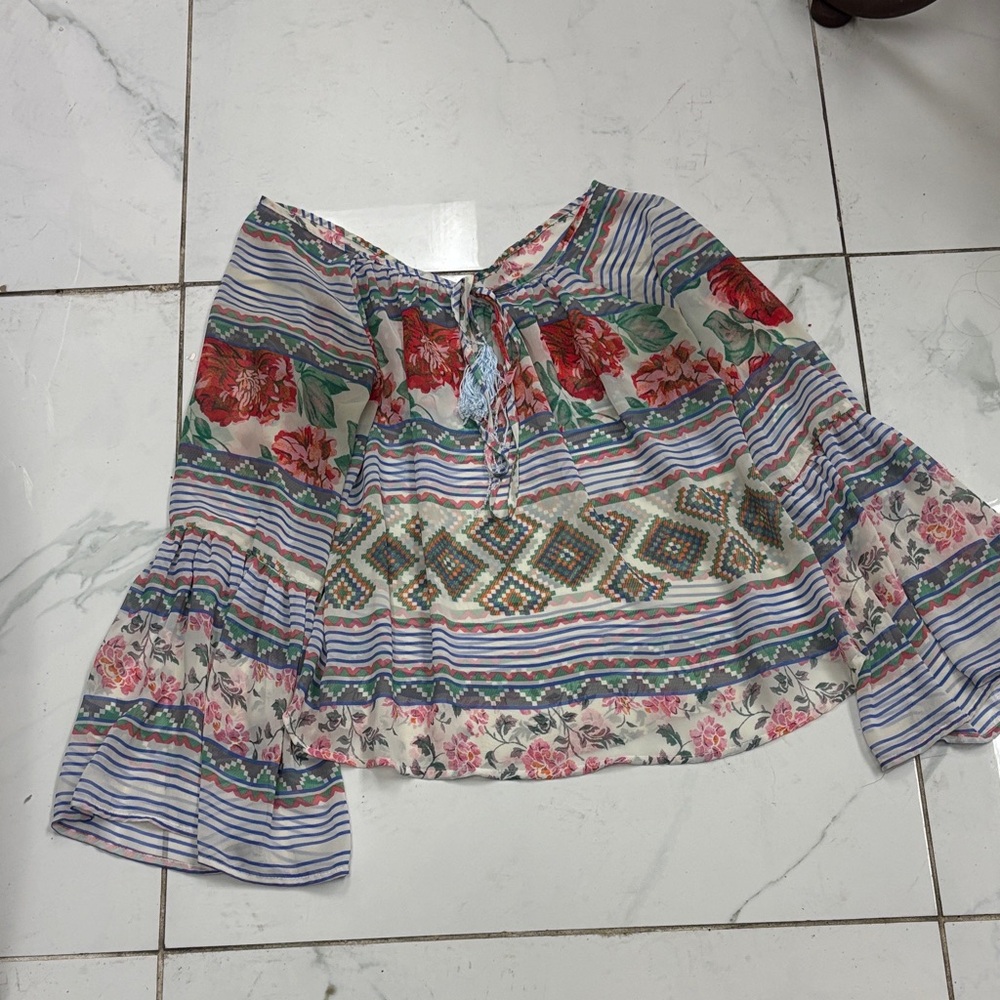 Floral Bohemian Women's Top- P2P:17, L:16